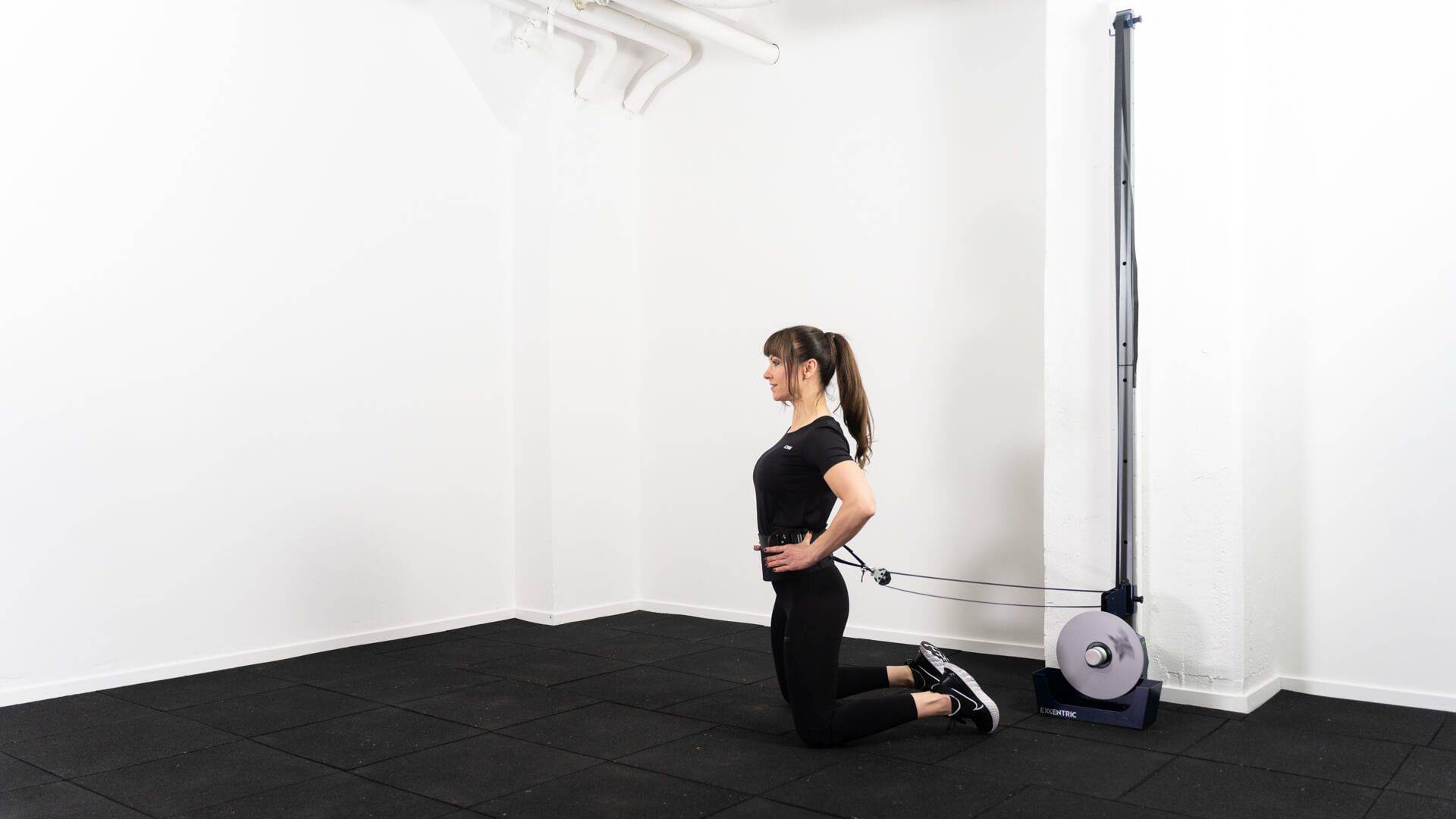 kPulley Kneeling Glute Thruster