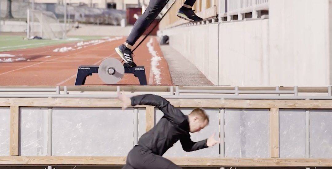 Split screen view of sprint starts with and without kBox