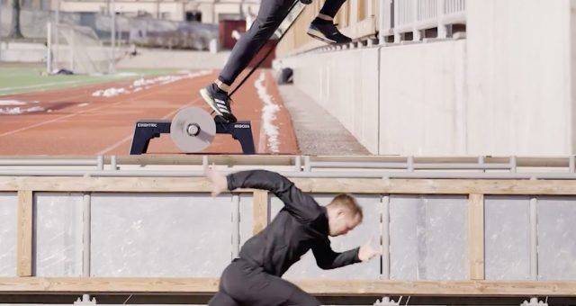 Split screen view of sprint starts with and without kBox